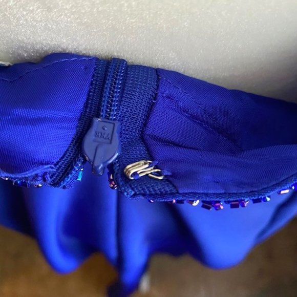 Prom/Mardi Gras Ball/Evening Gown - Picture 7 of 10